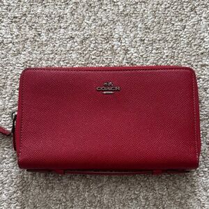Coach Scarlet Textured Wallet
